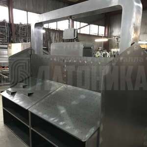 Стойка для крупного электроинструмента